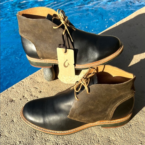 OluKai Two-Tone Leather Chukka Boots - Picture 4 of 16